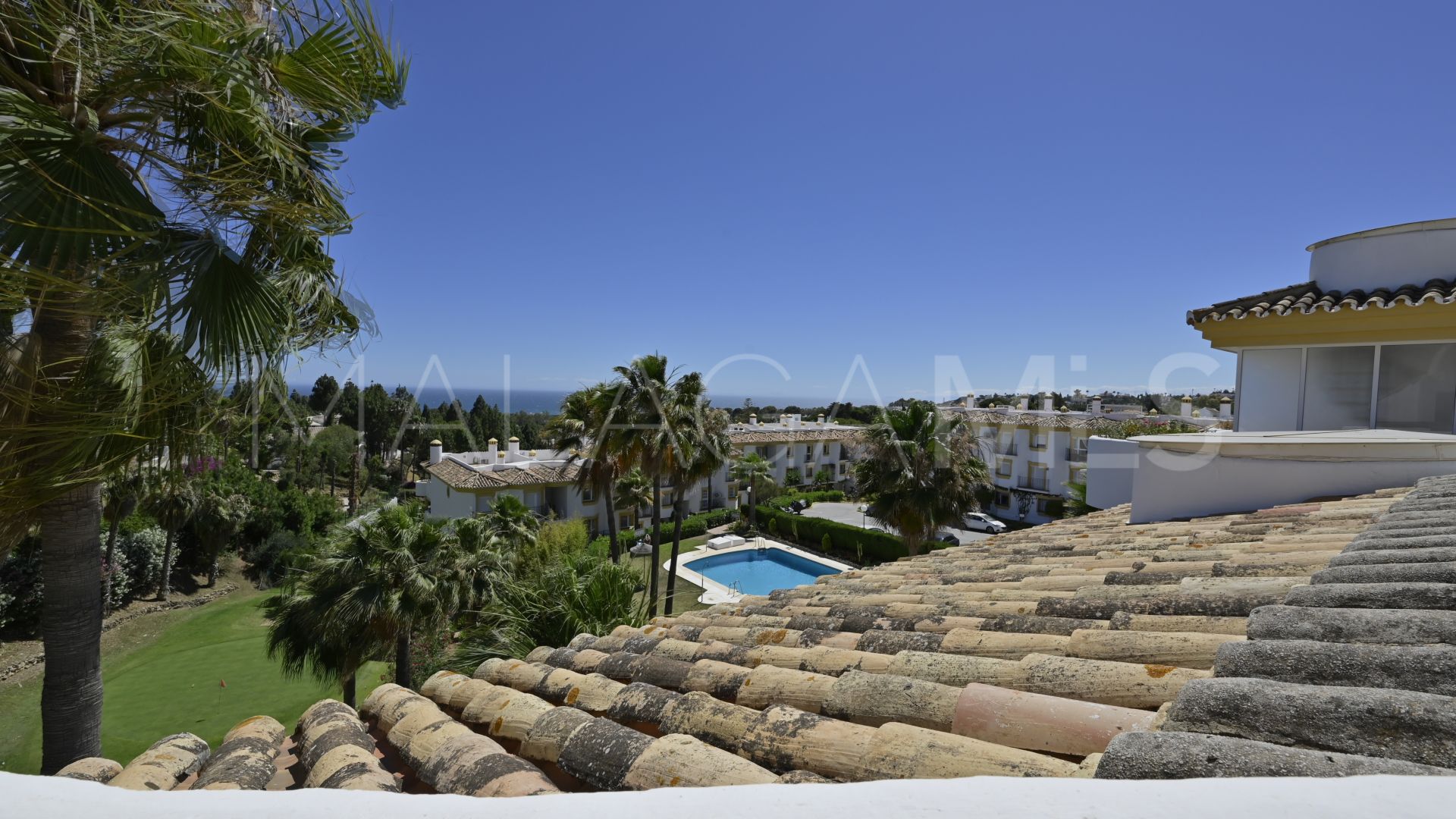 Calahonda penthouse for sale