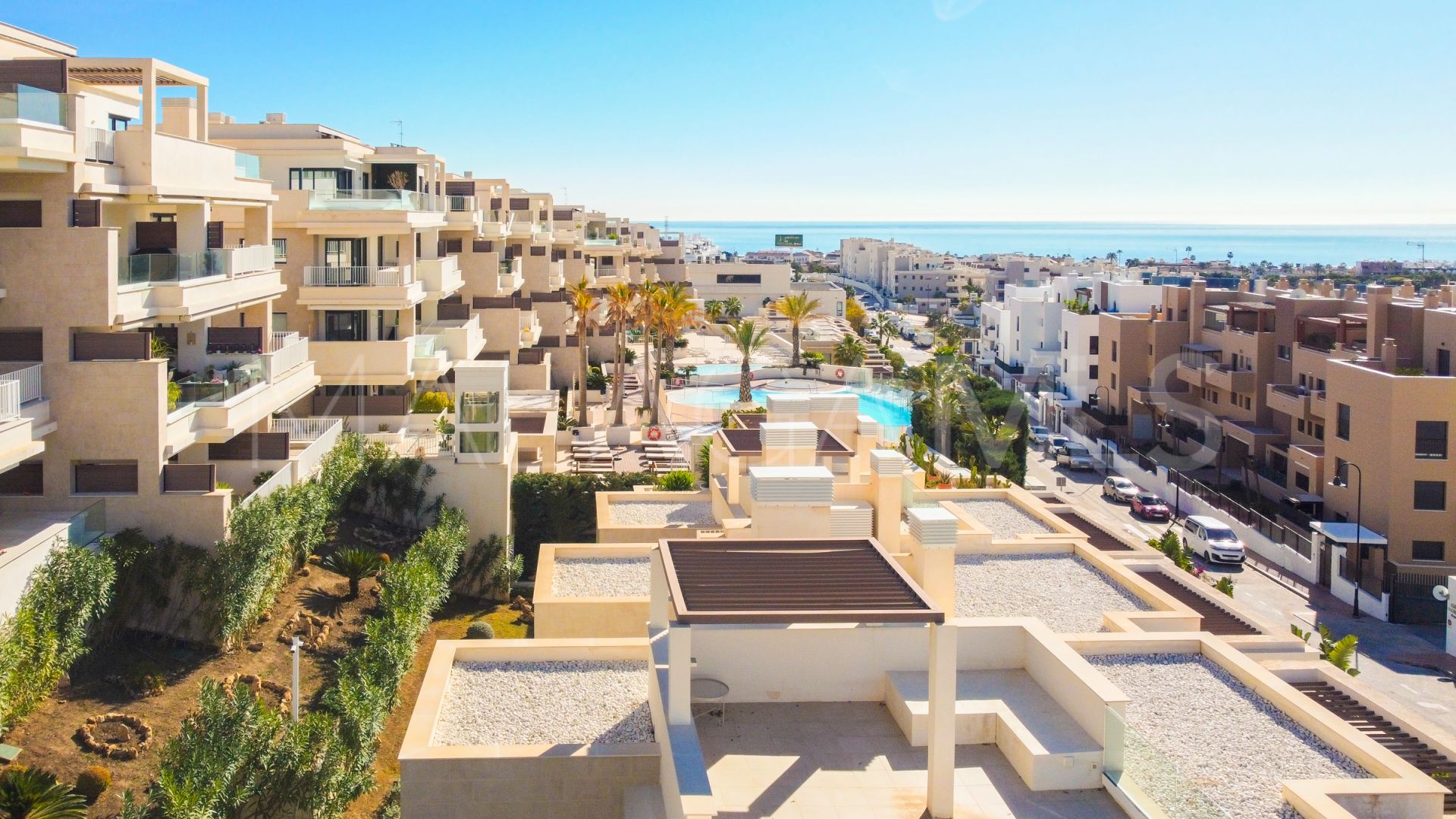 For sale apartment with 4 bedrooms in Cala de Mijas