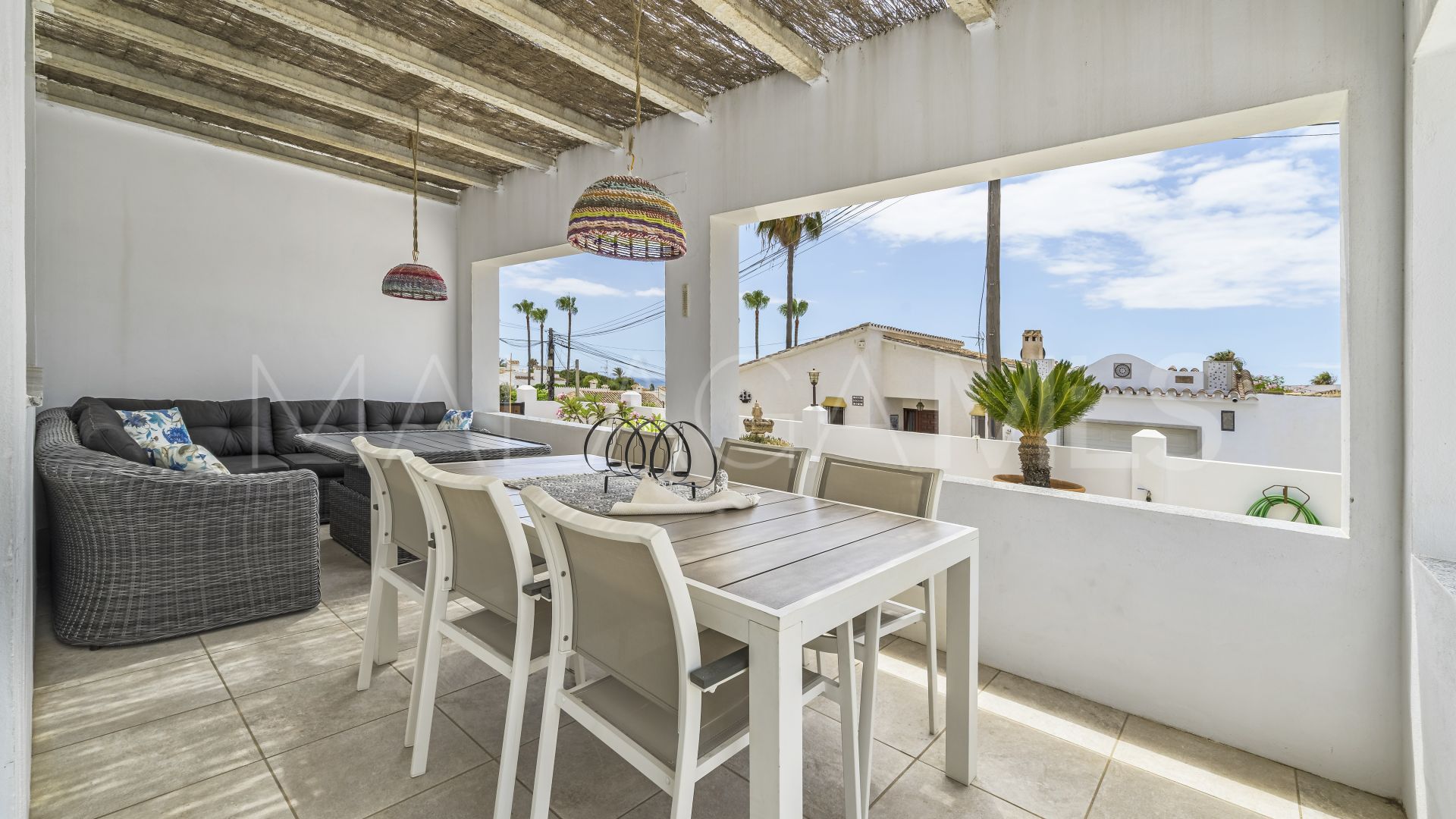 Villa for sale in Cala de Mijas with 5 bedrooms