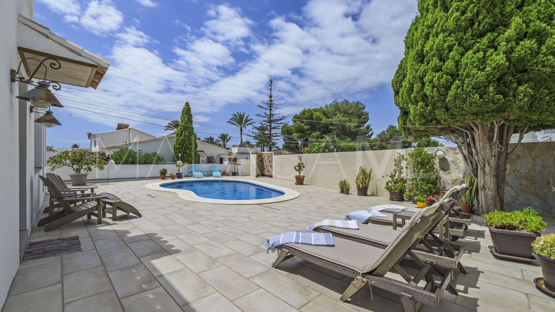 For sale villa with 5 bedrooms in Cala de Mijas