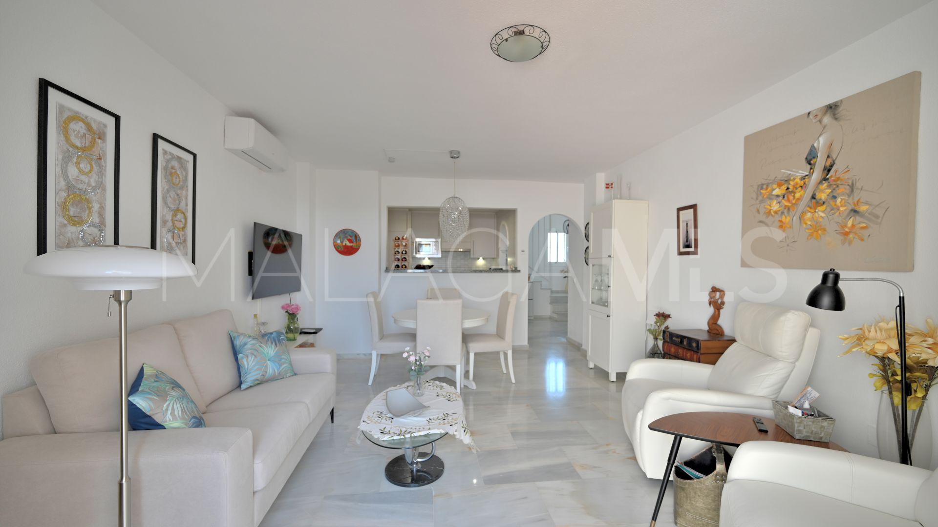 For sale 3 bedrooms duplex penthouse in Calahonda