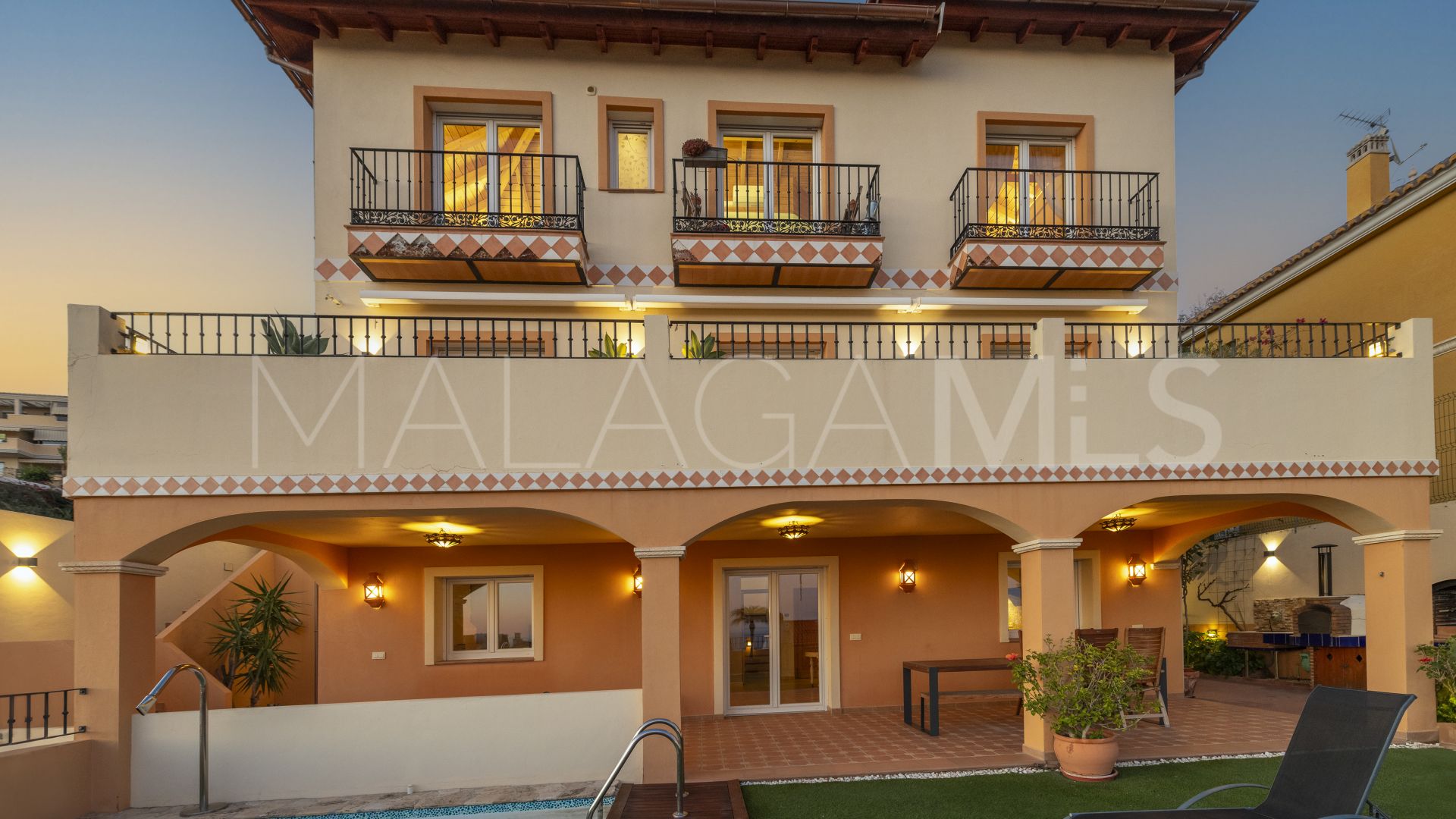 4 bedrooms villa for sale in Santangelo