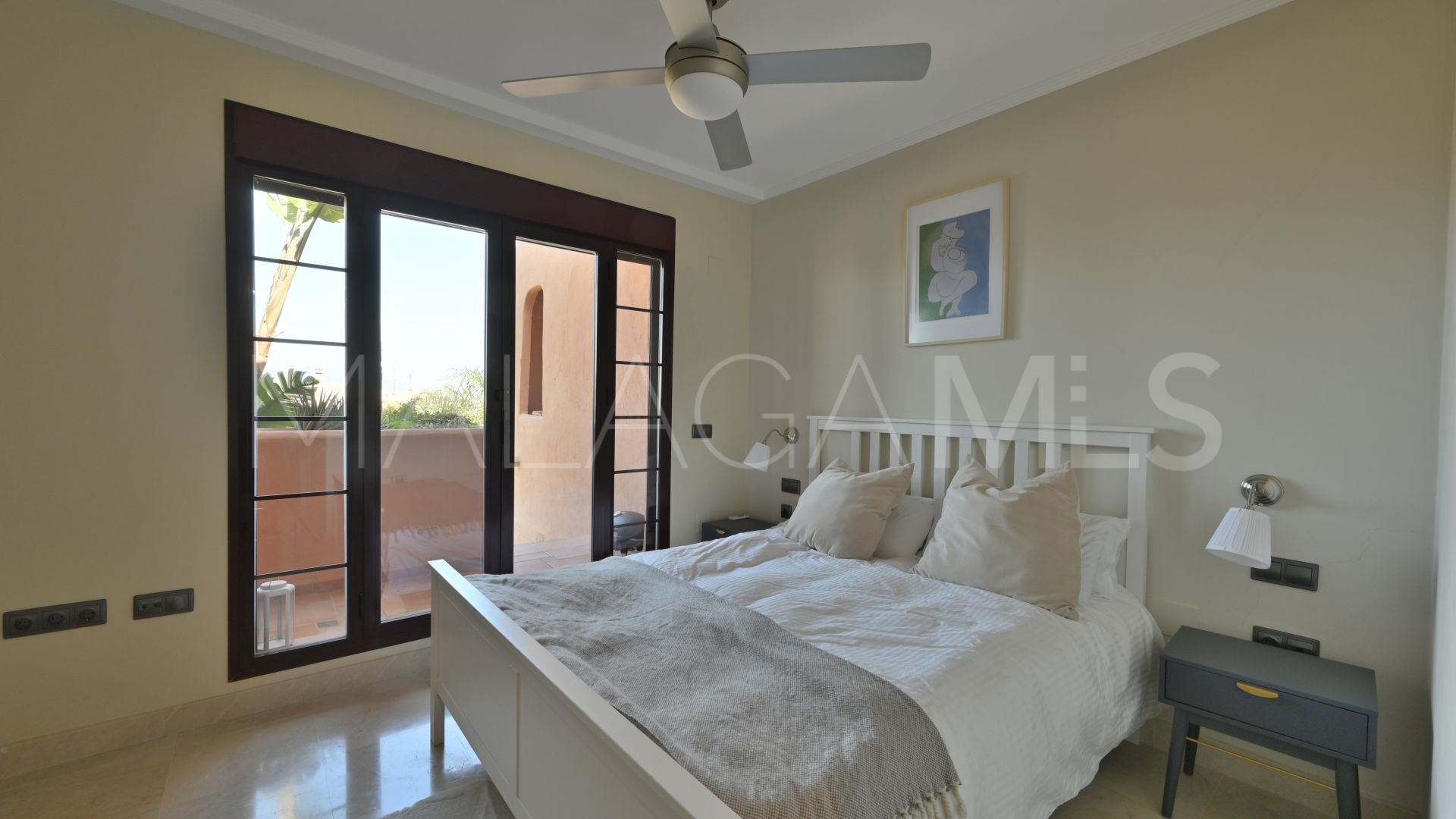 Apartamento planta baja a la venta de 2 bedrooms in El Soto de Marbella