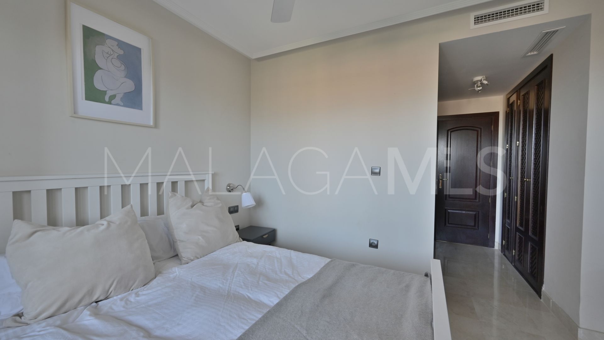 Apartamento planta baja a la venta de 2 bedrooms in El Soto de Marbella