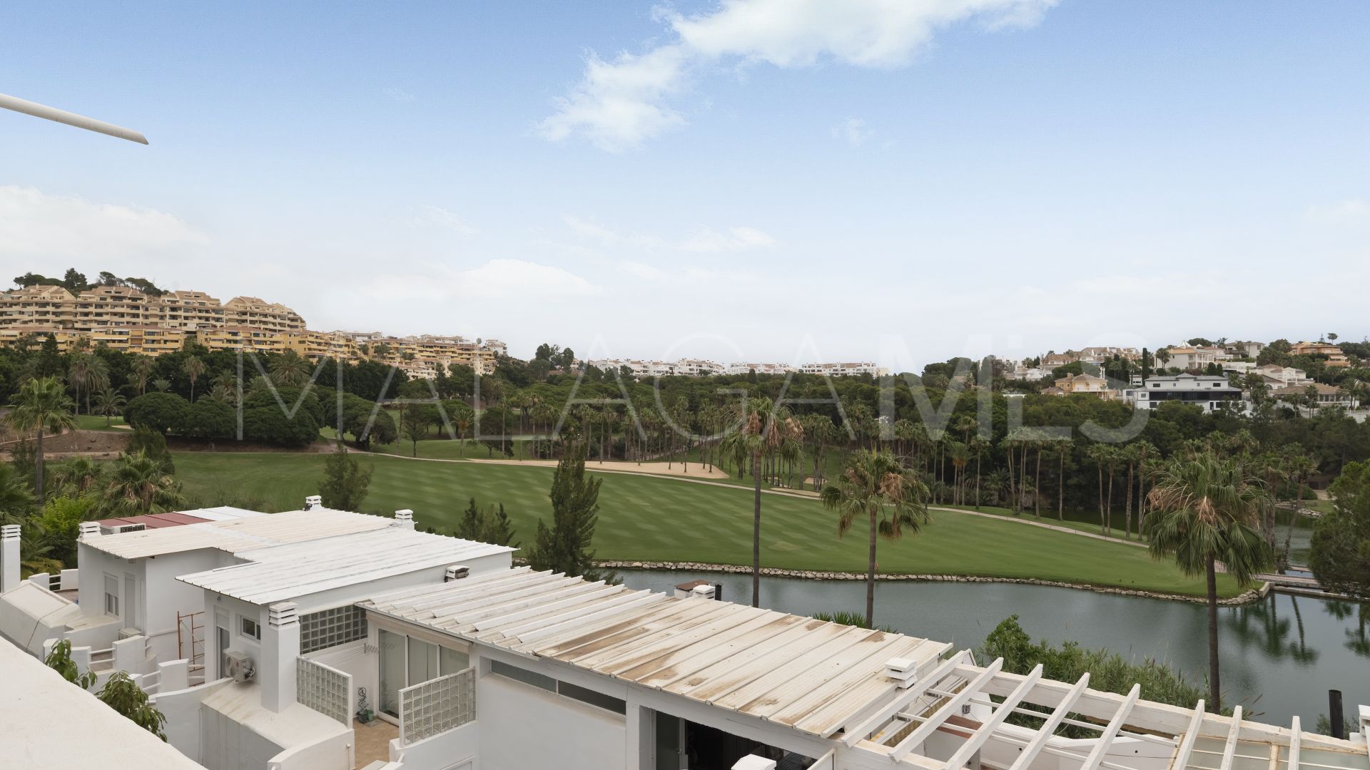 Se vende adosado in Torrequebrada de 2 bedrooms