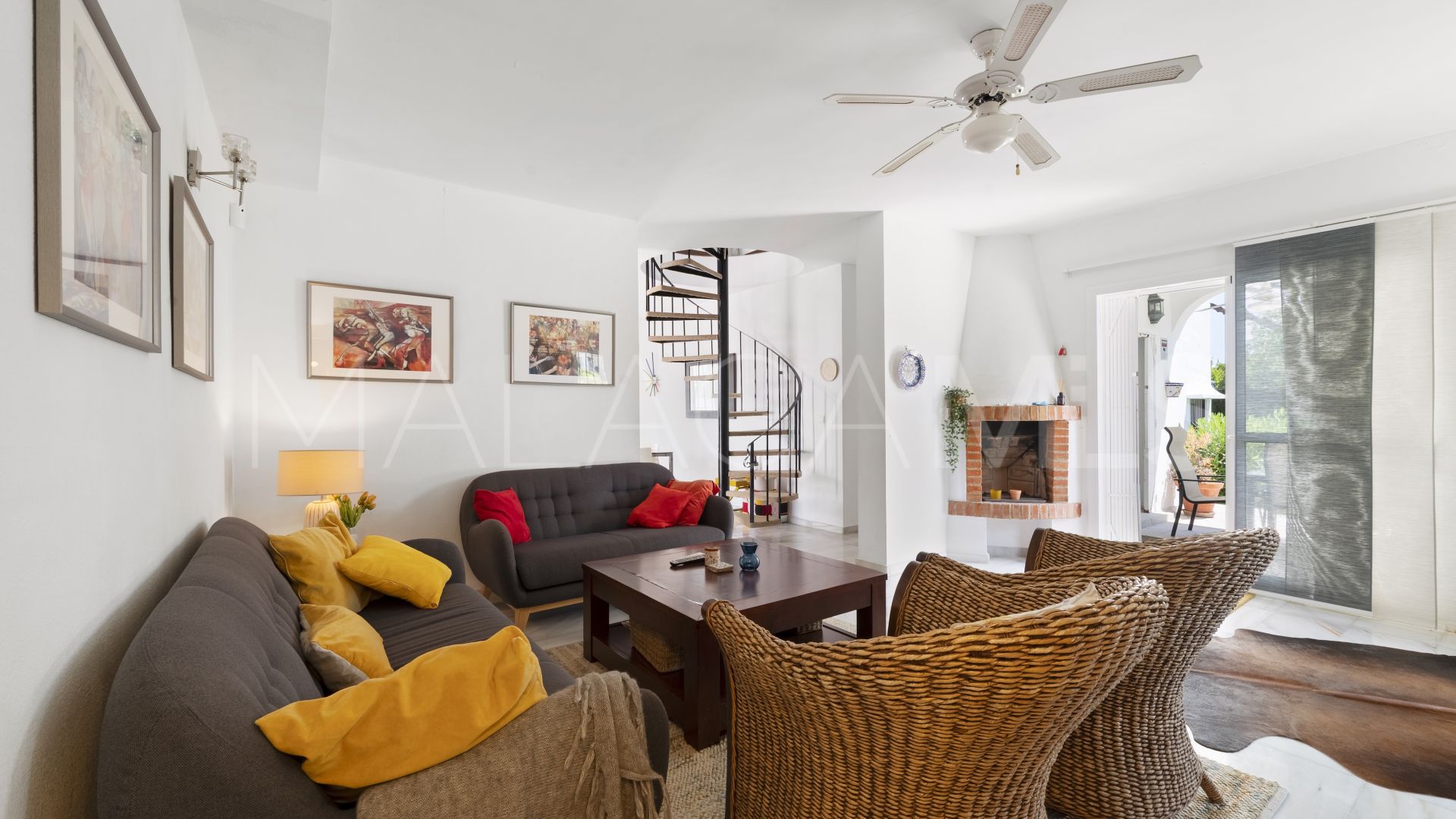 Villa for sale in Calahonda