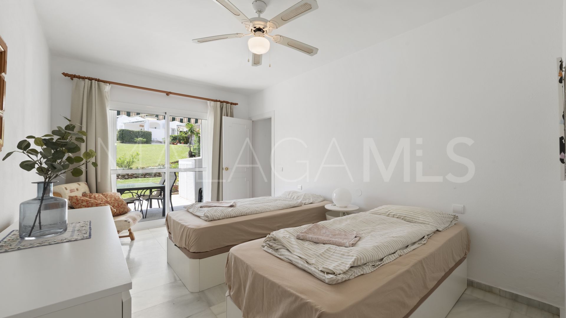 Villa for sale in Calahonda