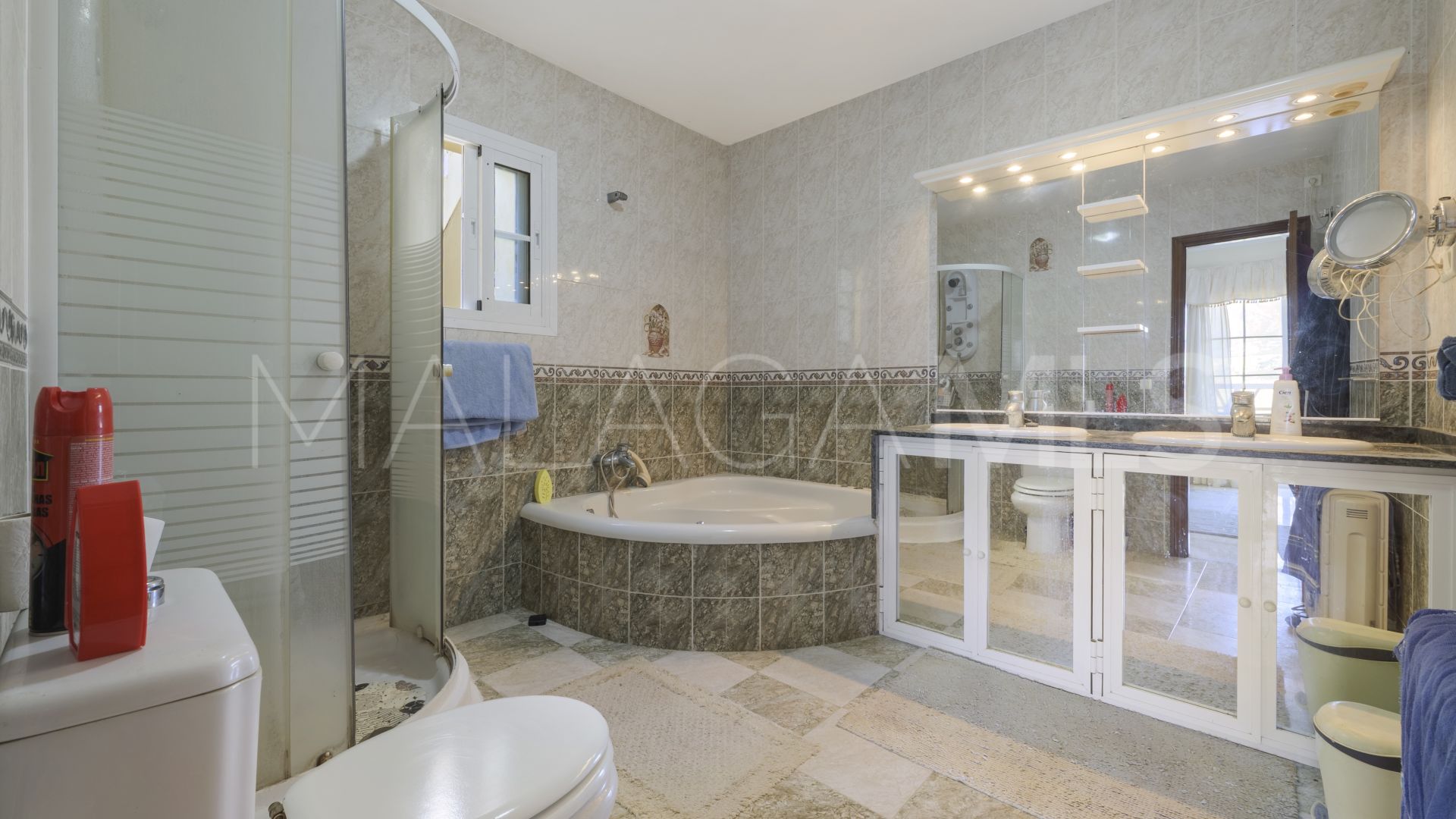 Sierrezuela 4 bedrooms villa for sale