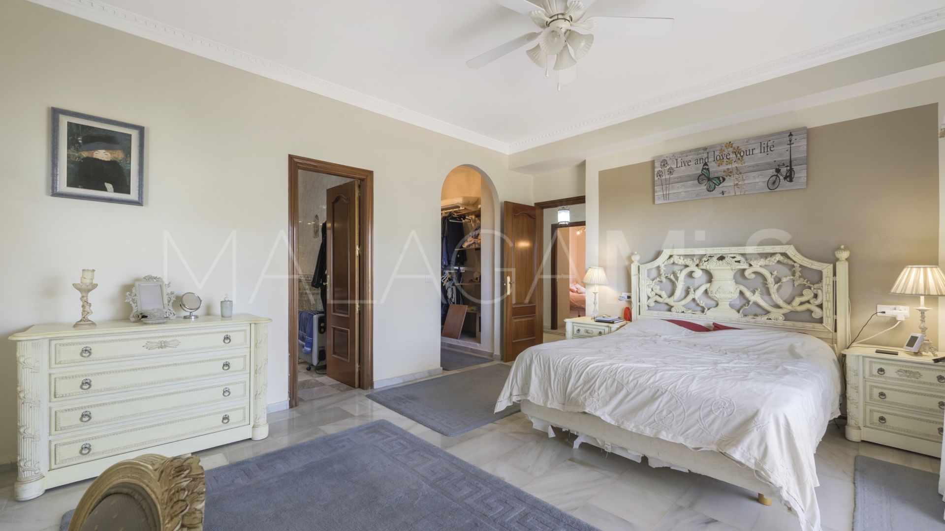 Sierrezuela 4 bedrooms villa for sale