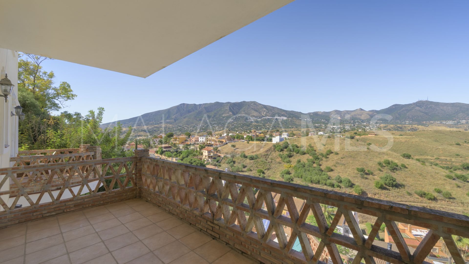 Sierrezuela 4 bedrooms villa for sale