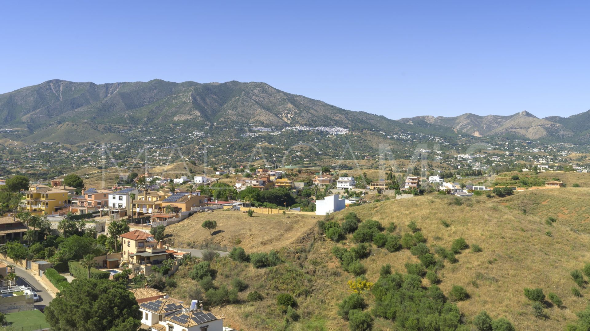 Sierrezuela 4 bedrooms villa for sale