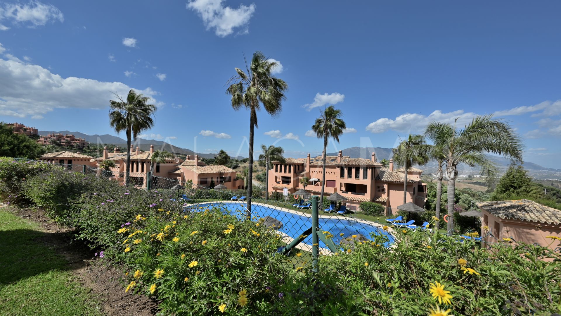 Penthaus for sale in La Mairena