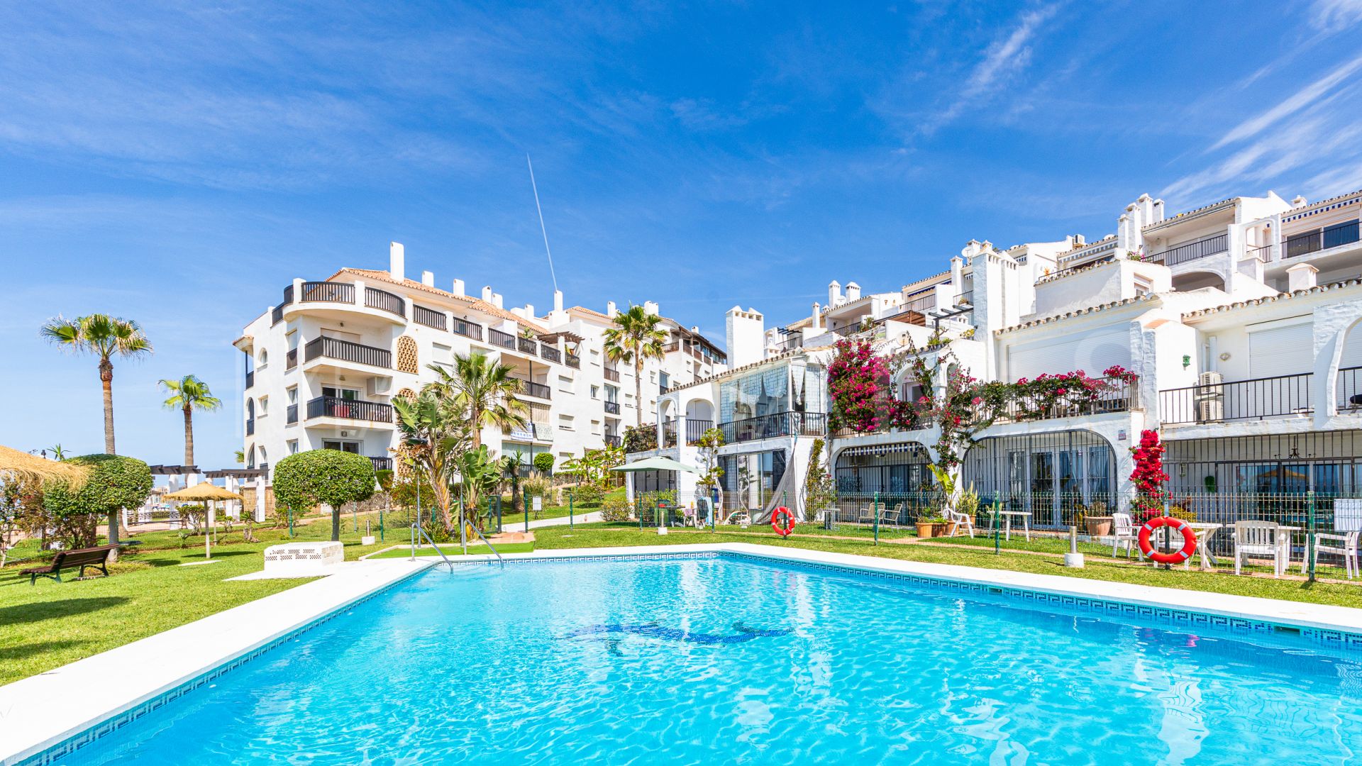 Ground floor duplex for sale in Calahonda