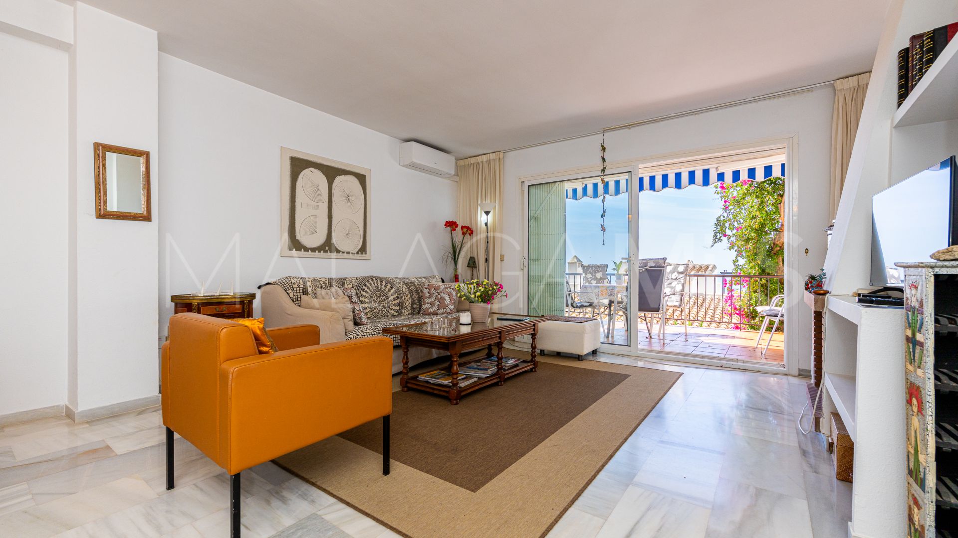 Ground floor duplex for sale in Calahonda