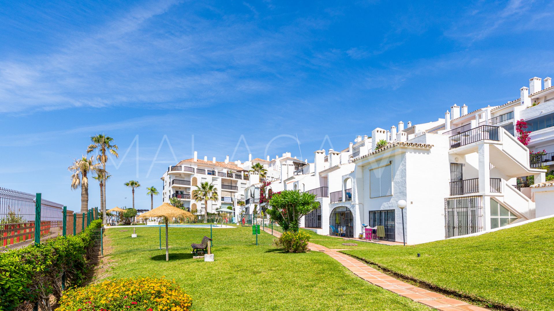 Ground floor duplex for sale in Calahonda