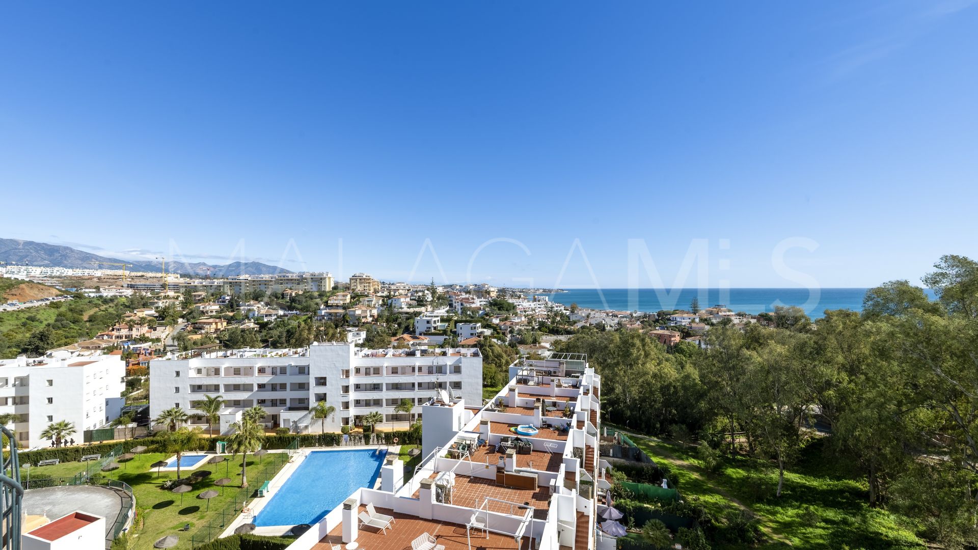 For sale penthouse in Miraflores with 2 bedrooms