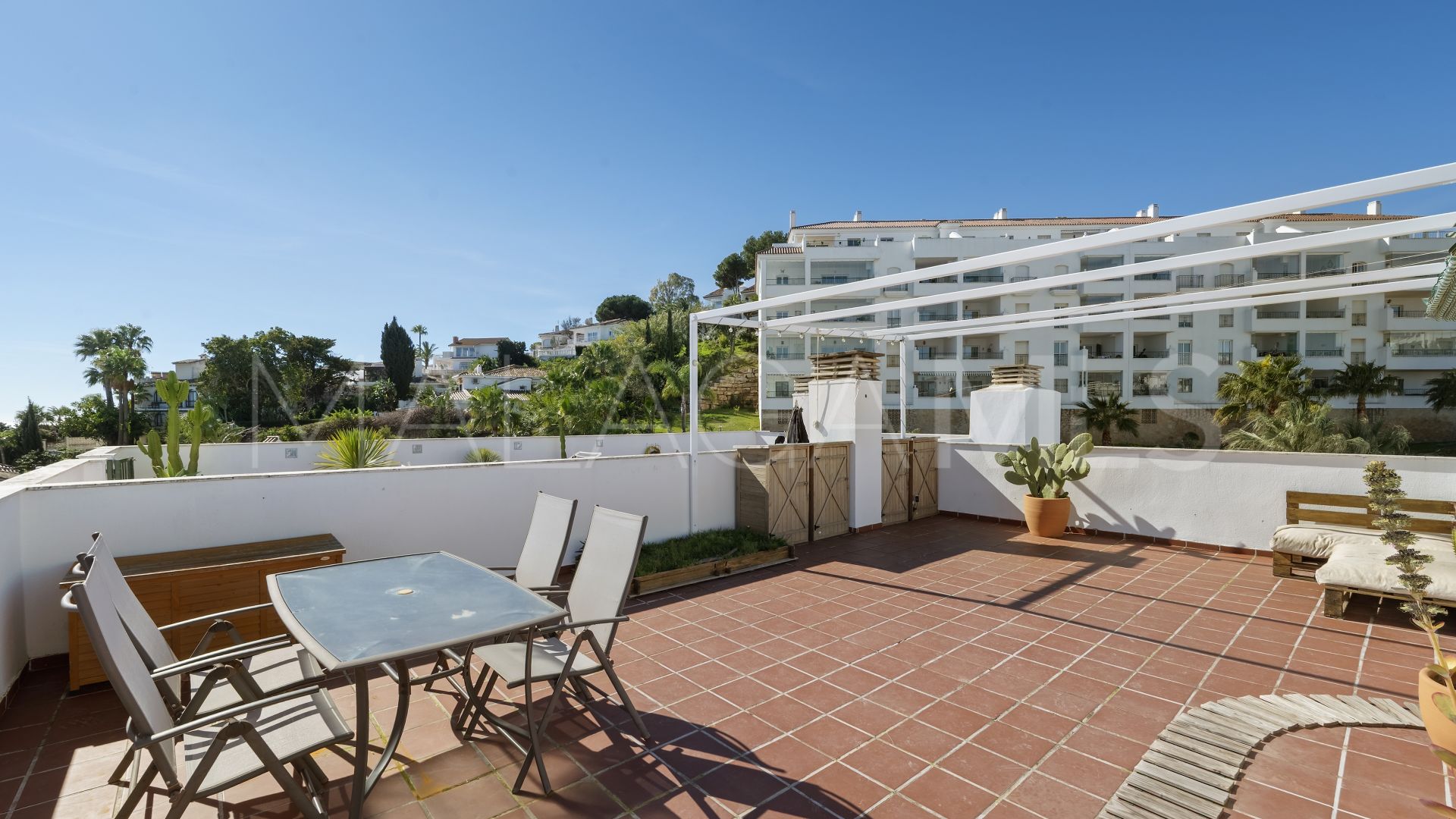 For sale penthouse in Miraflores with 2 bedrooms