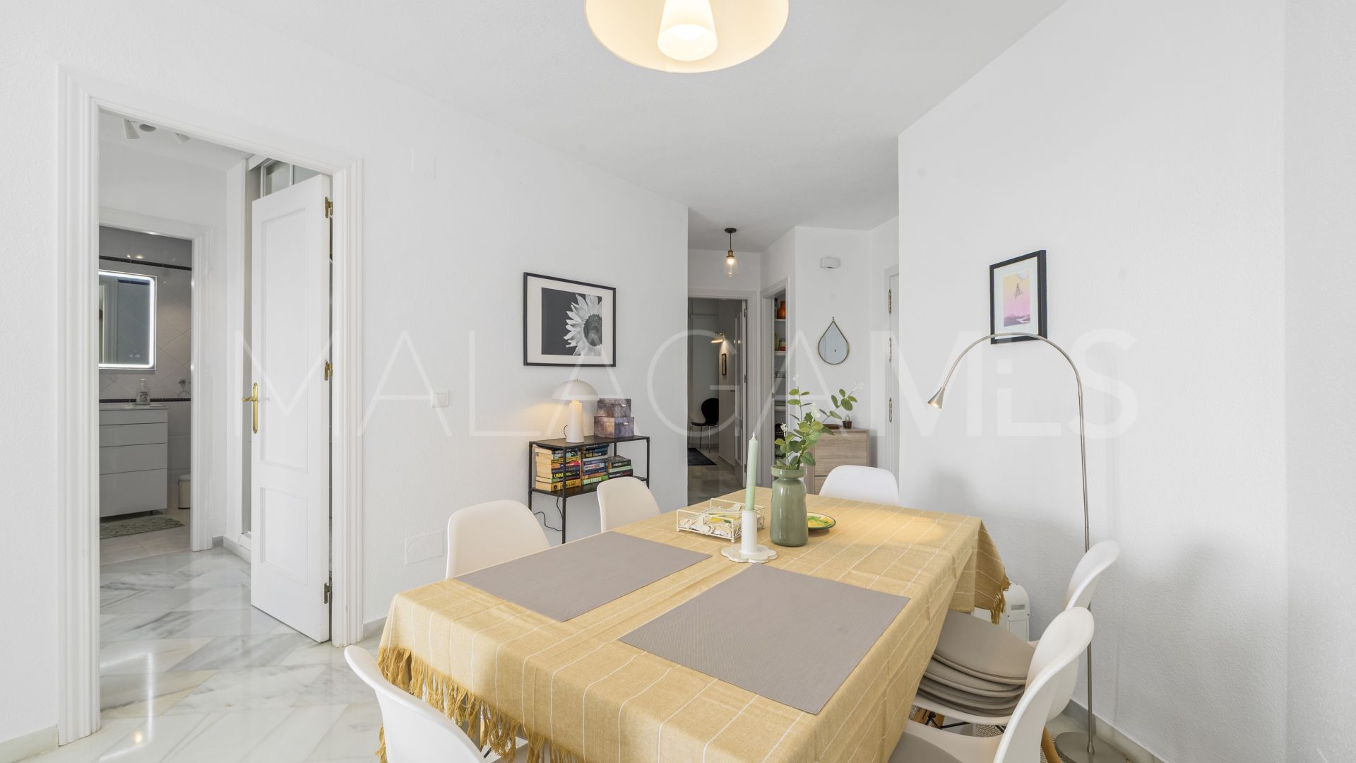 Lägenhet for sale in Calahonda