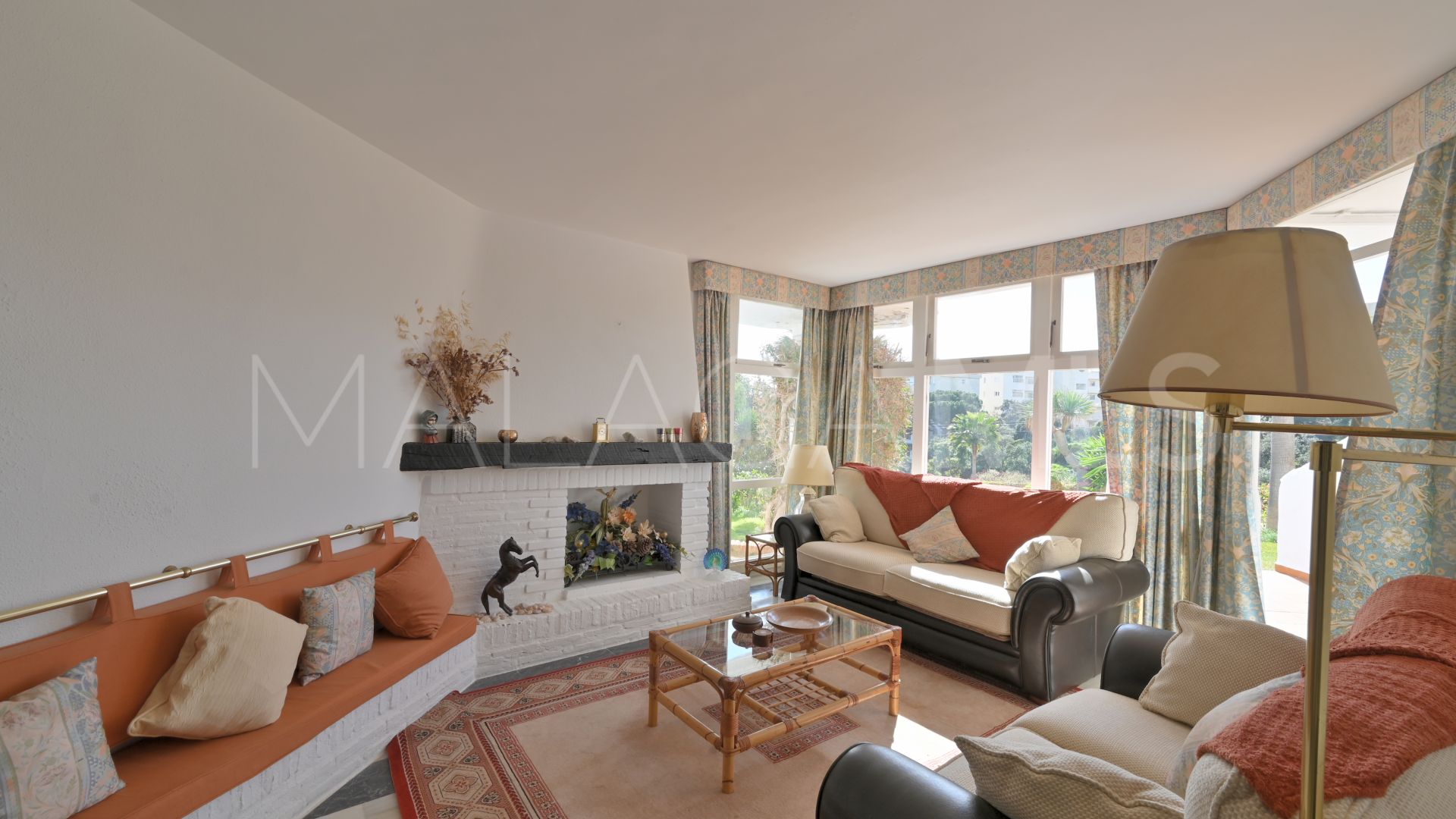 For sale 2 bedrooms ground floor apartment in Calahonda