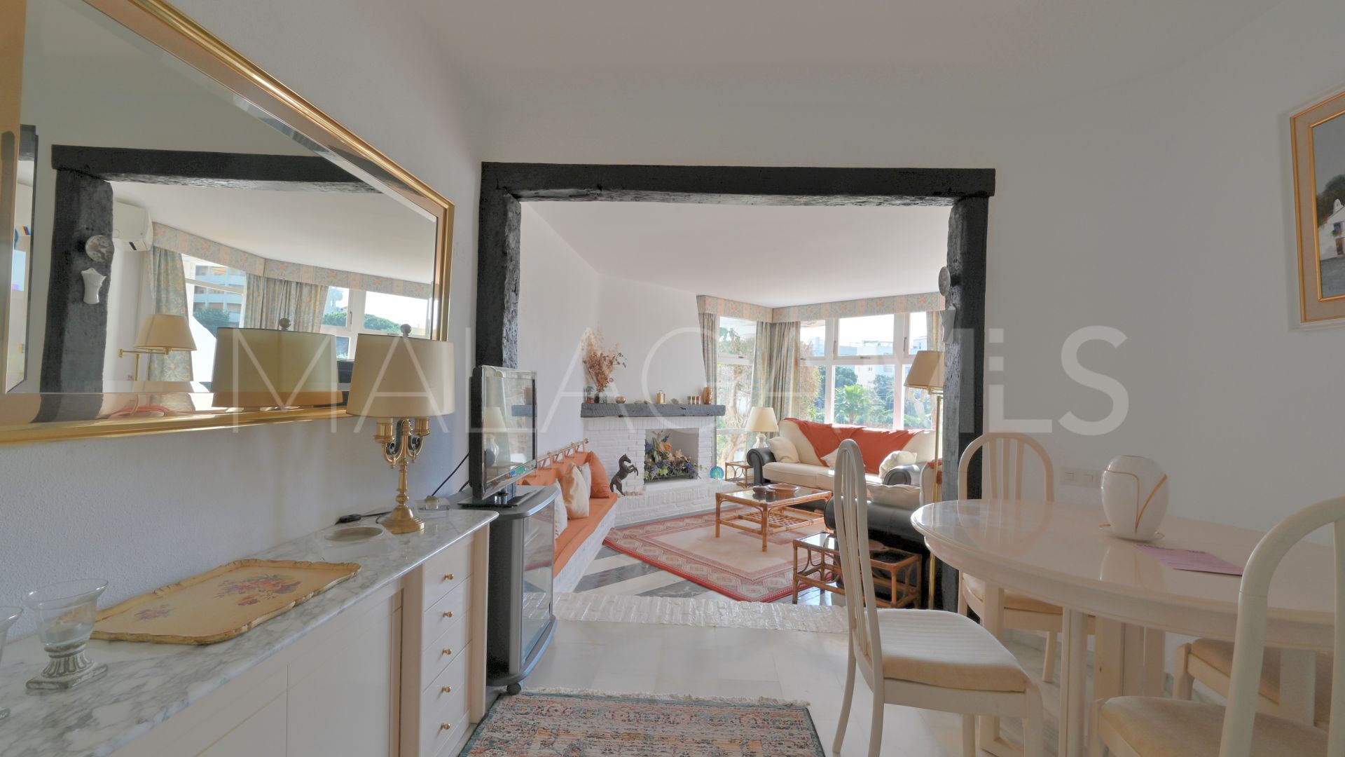 For sale 2 bedrooms ground floor apartment in Calahonda