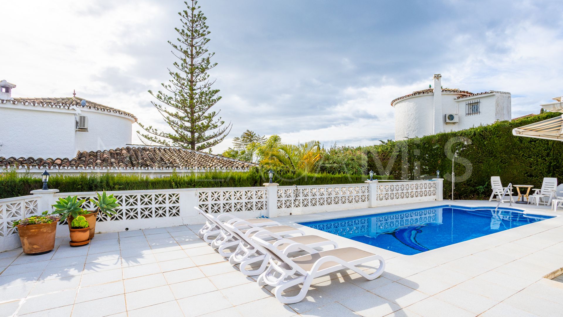 Villa with 4 bedrooms for sale in Calahonda