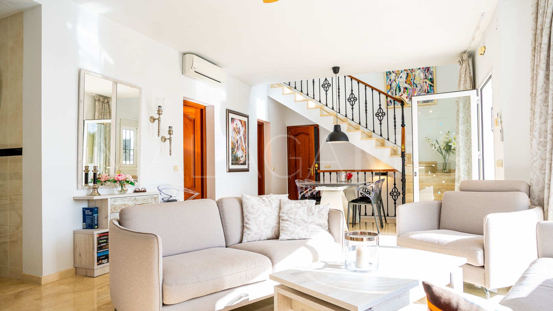 Villa with 4 bedrooms for sale in Calahonda