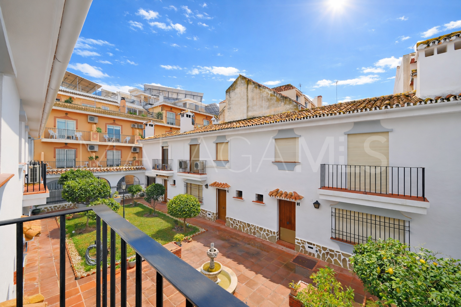 For sale town house in Fuengirola