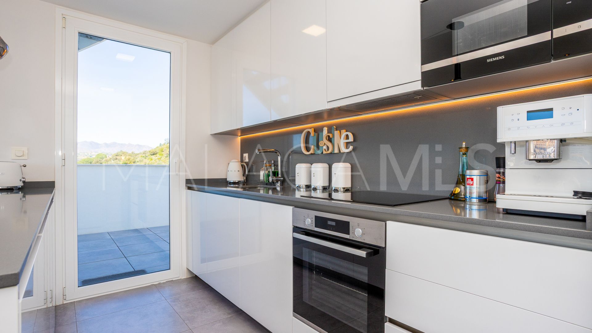 Takvåning for sale in Cala de Mijas