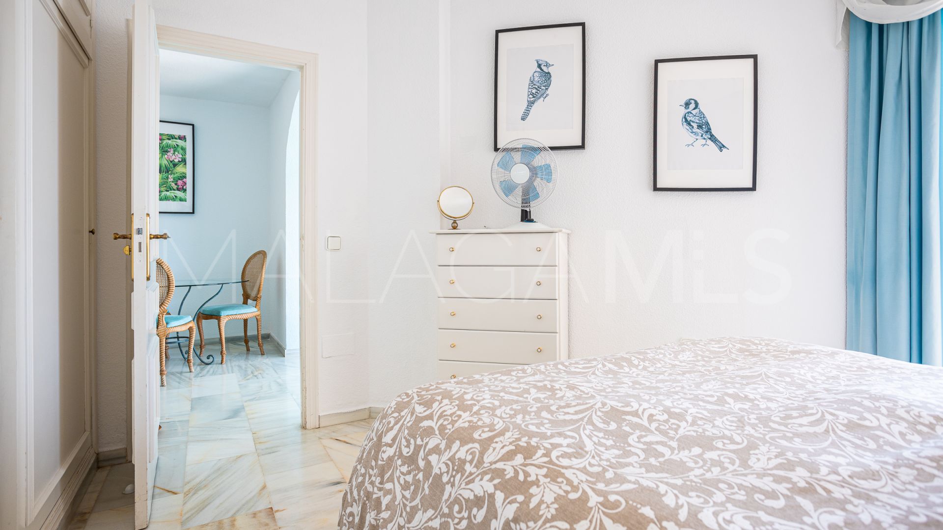 For sale apartment in Calahonda with 2 bedrooms