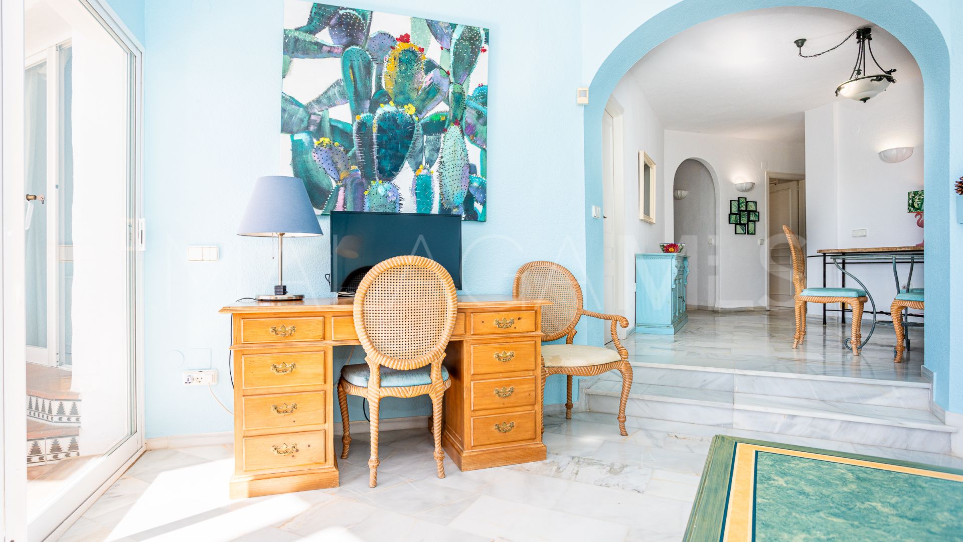 For sale apartment in Calahonda with 2 bedrooms