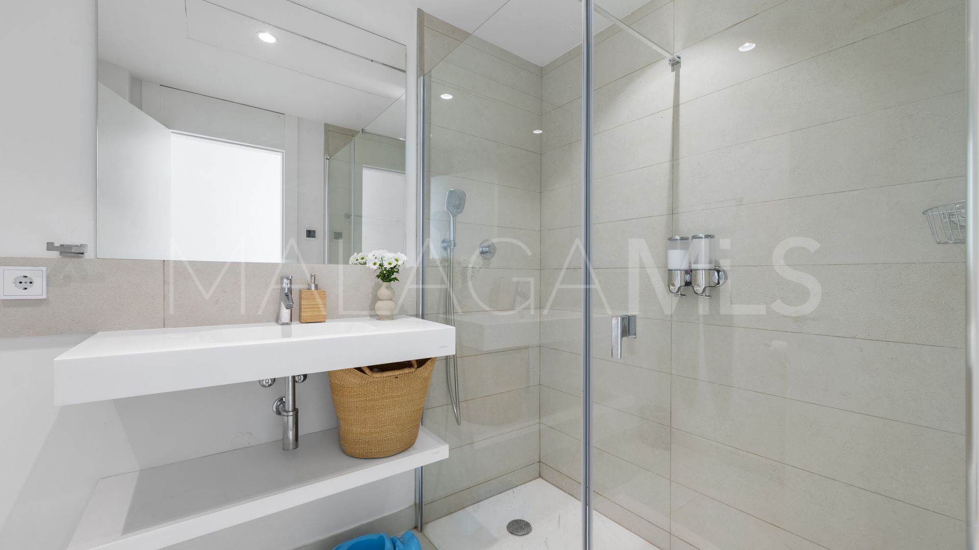 Apartamento planta baja a la venta in El Higueron with 2 bedrooms