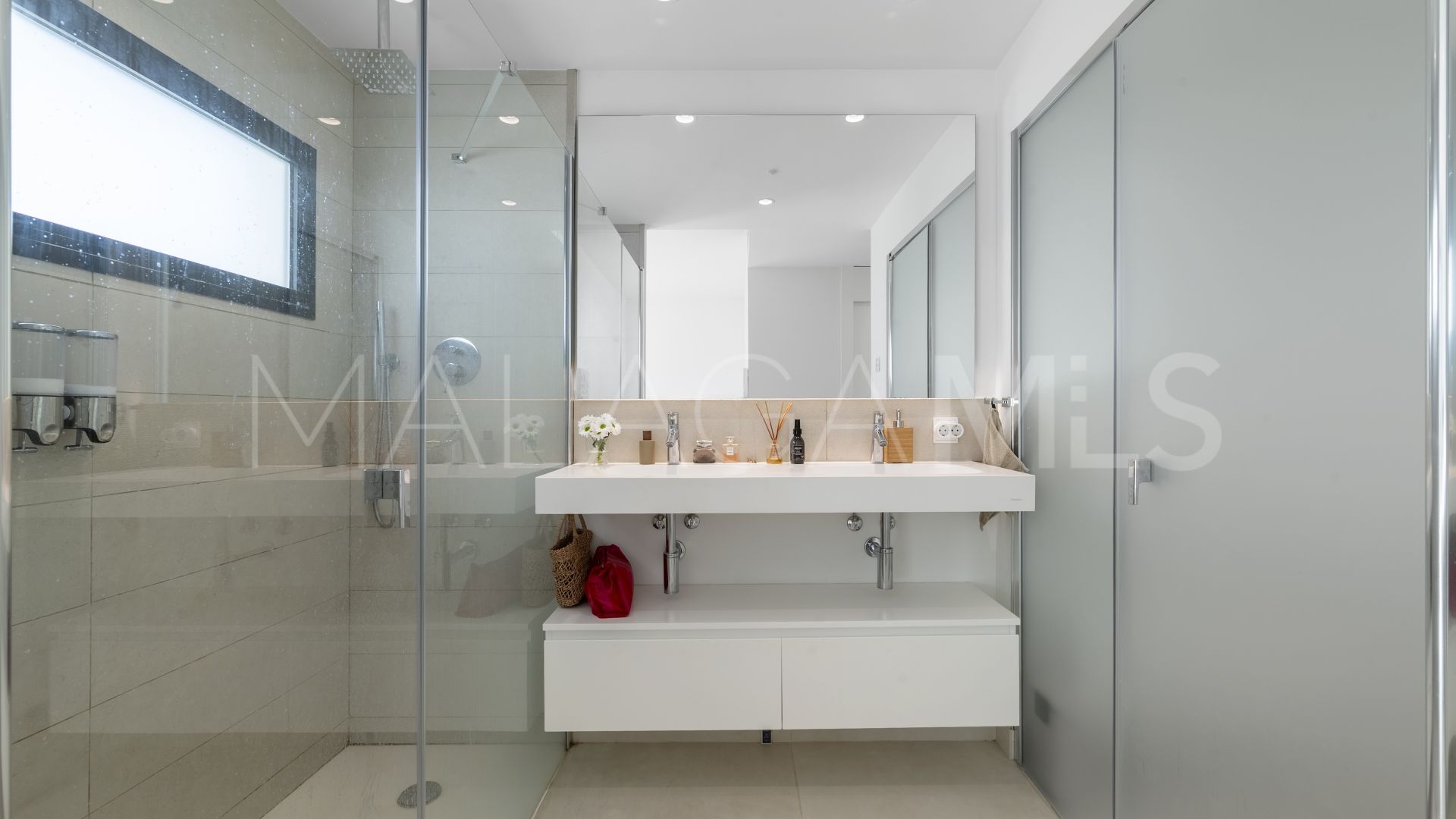 Apartamento planta baja a la venta in El Higueron with 2 bedrooms