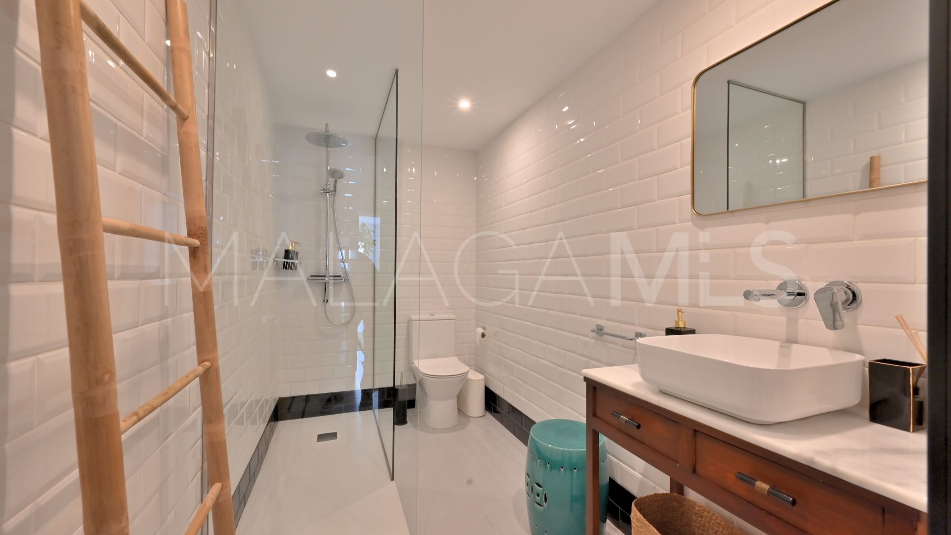 Maison de ville for sale in Calahonda