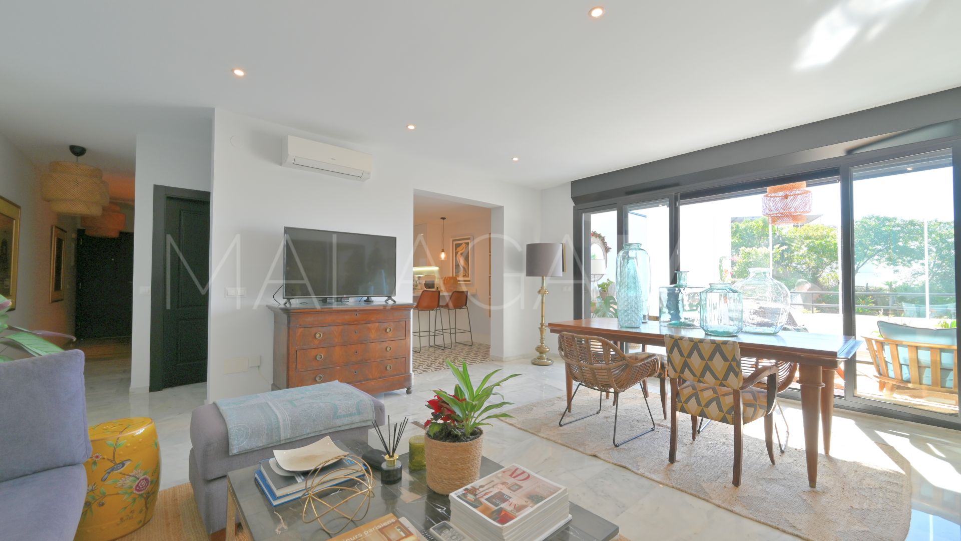 Maison de ville for sale in Calahonda