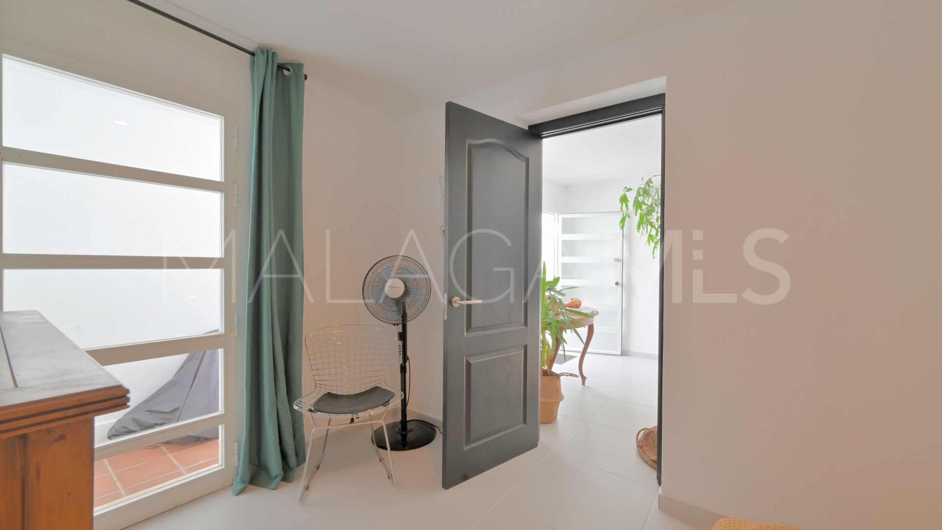 Maison de ville for sale in Calahonda