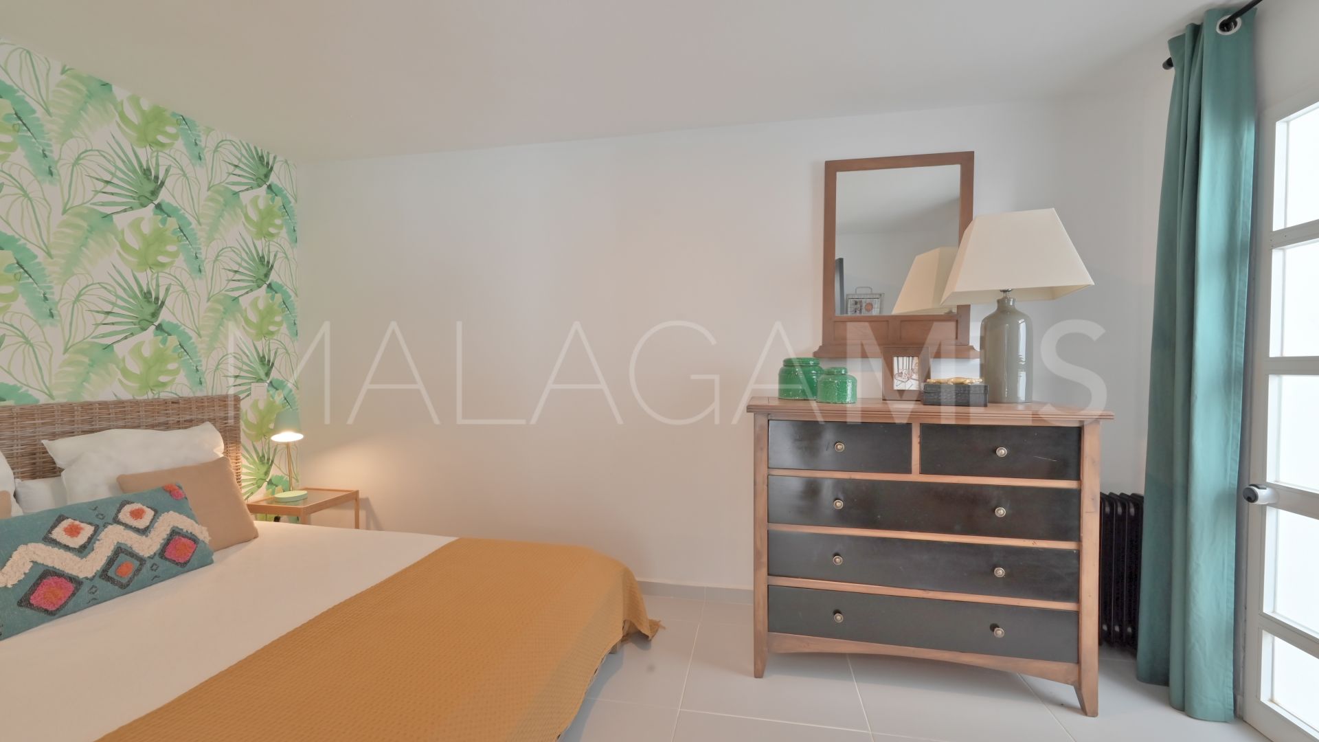 Maison de ville for sale in Calahonda