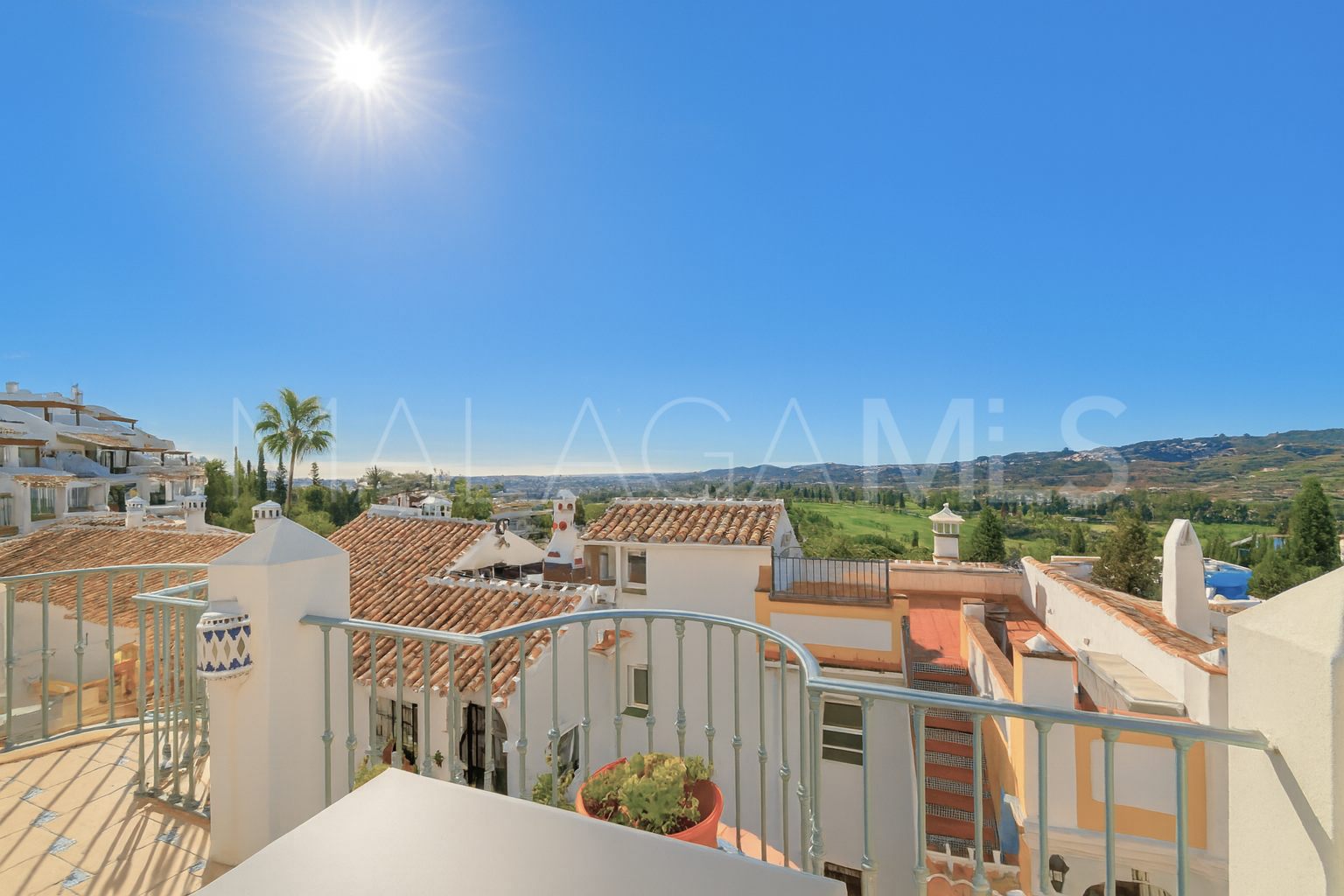 Adosado with 3 bedrooms for sale in Mijas Golf