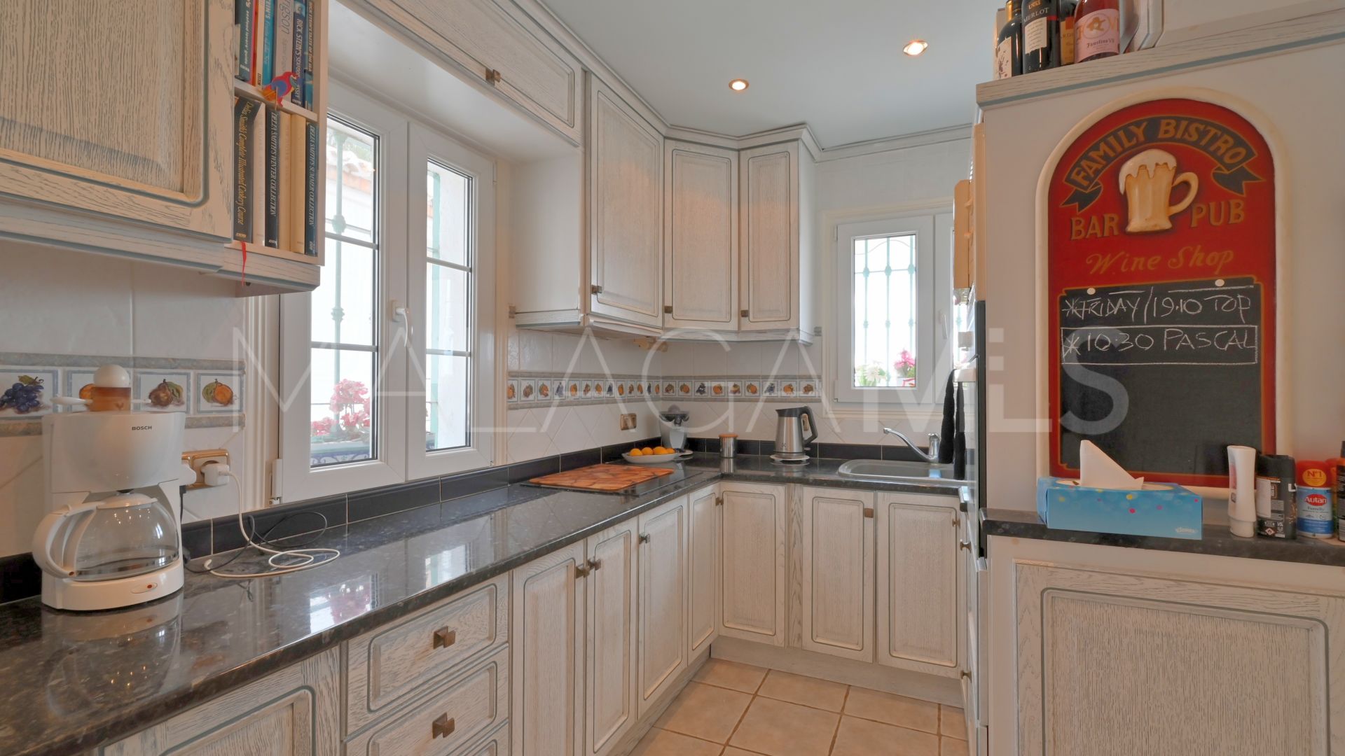 Adosado with 3 bedrooms for sale in Mijas Golf