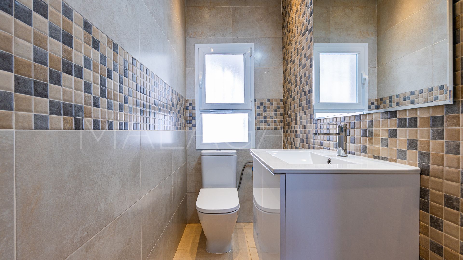 Maison de ville for sale in Calahonda