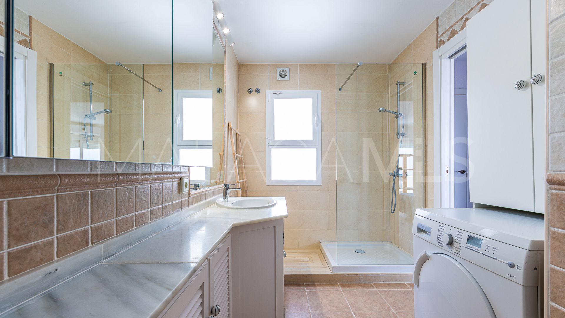 Maison de ville for sale in Calahonda