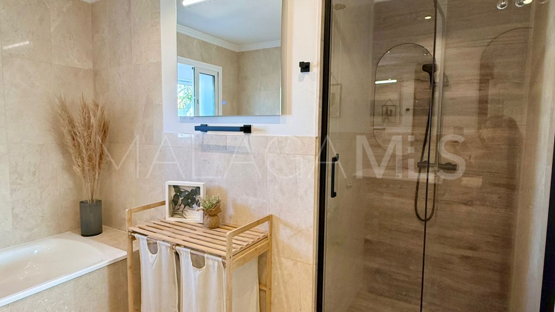 Villa for sale in Riviera del Sol