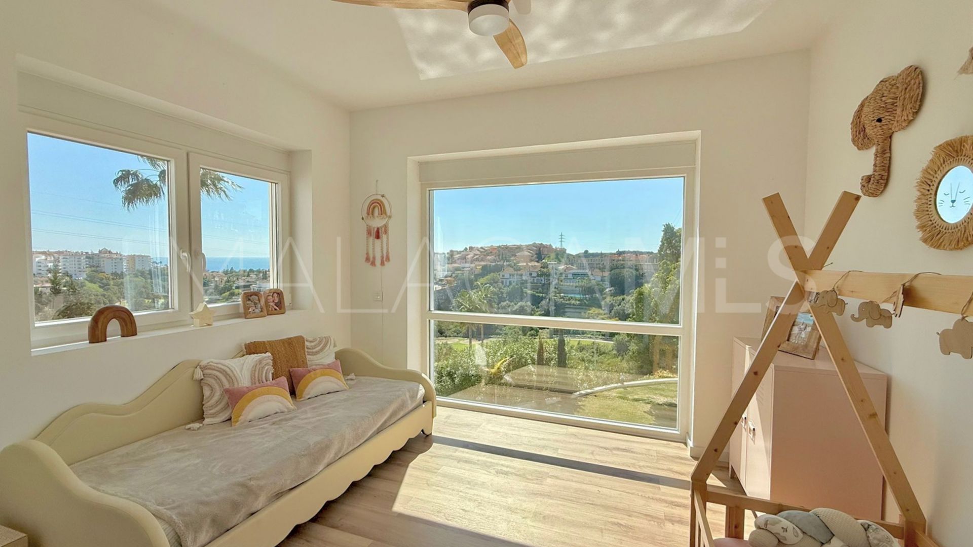 Villa for sale in Riviera del Sol