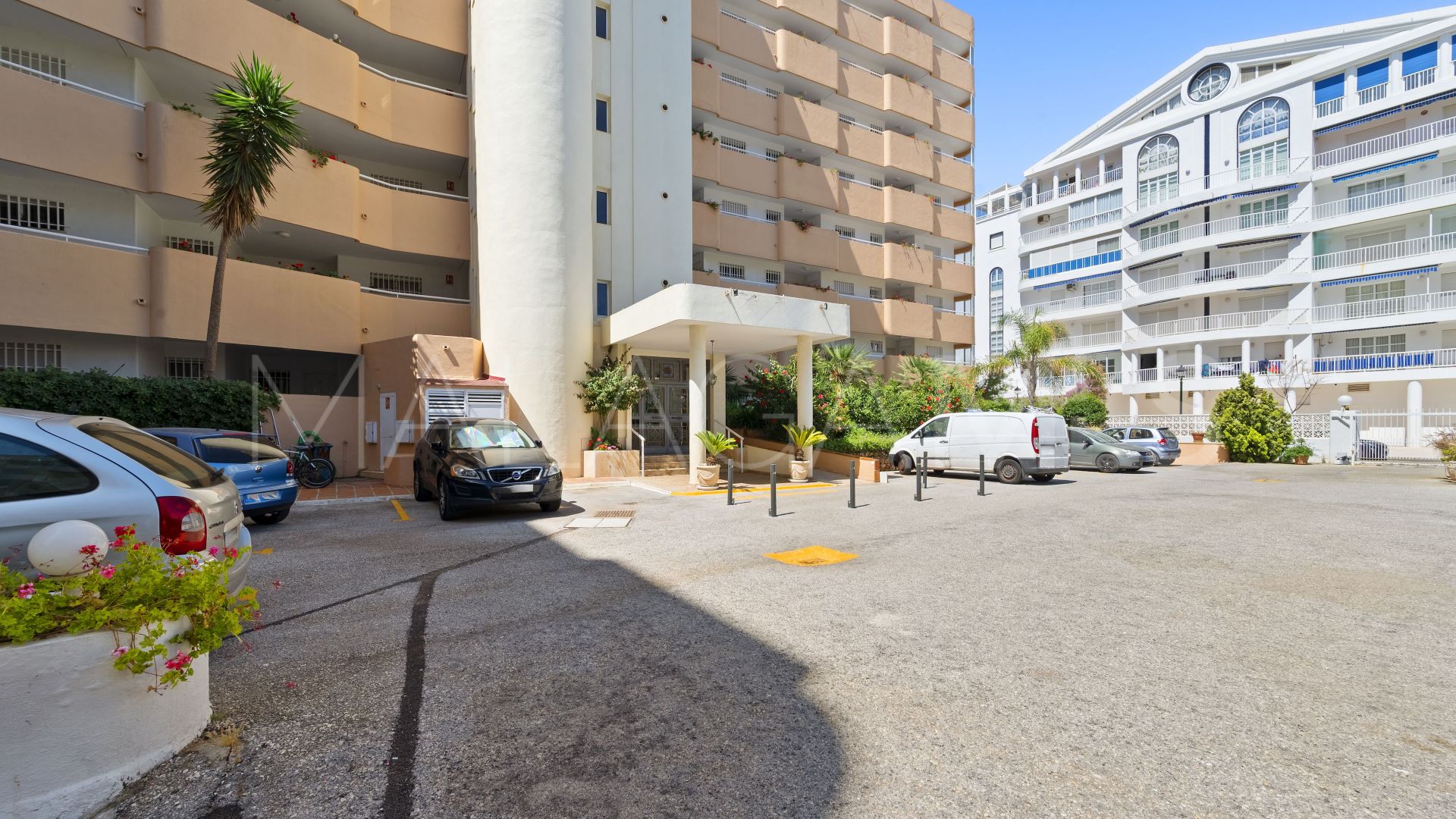 Markplanslägenhet for sale in Fuengirola