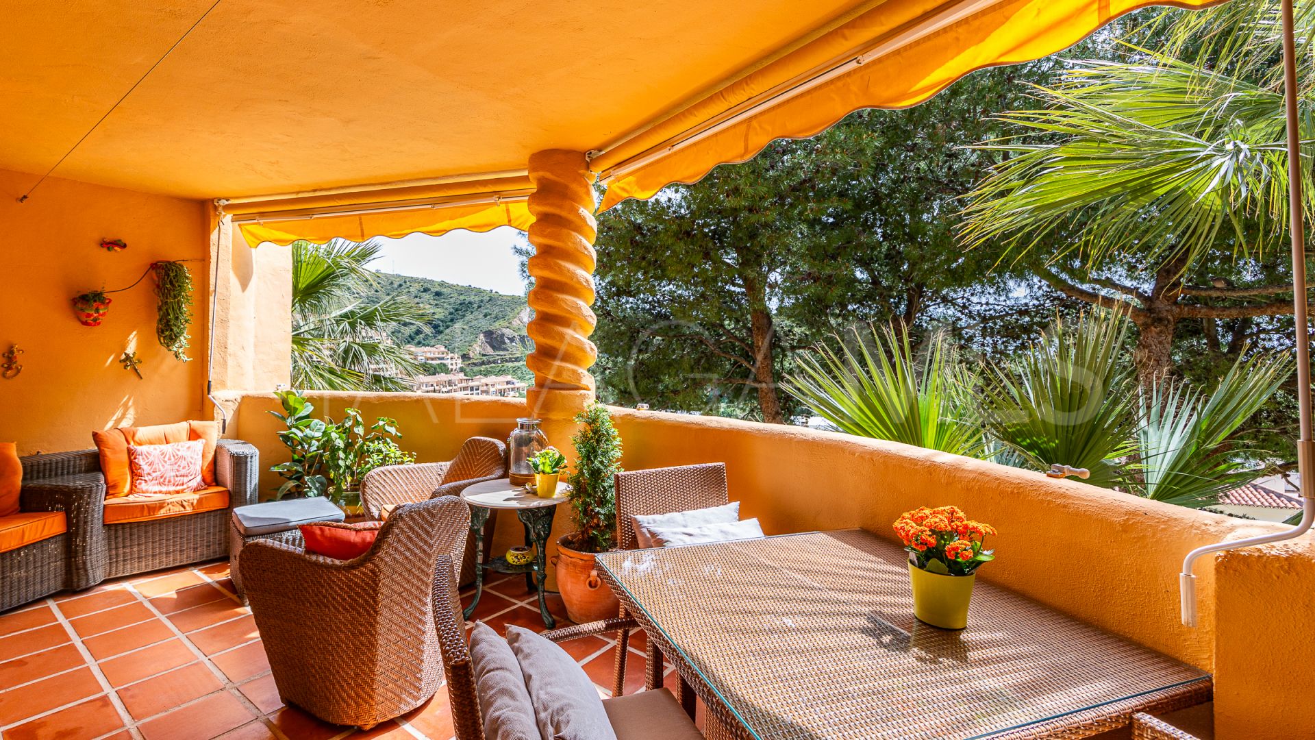 Se vende apartamento in Calahonda de 2 bedrooms