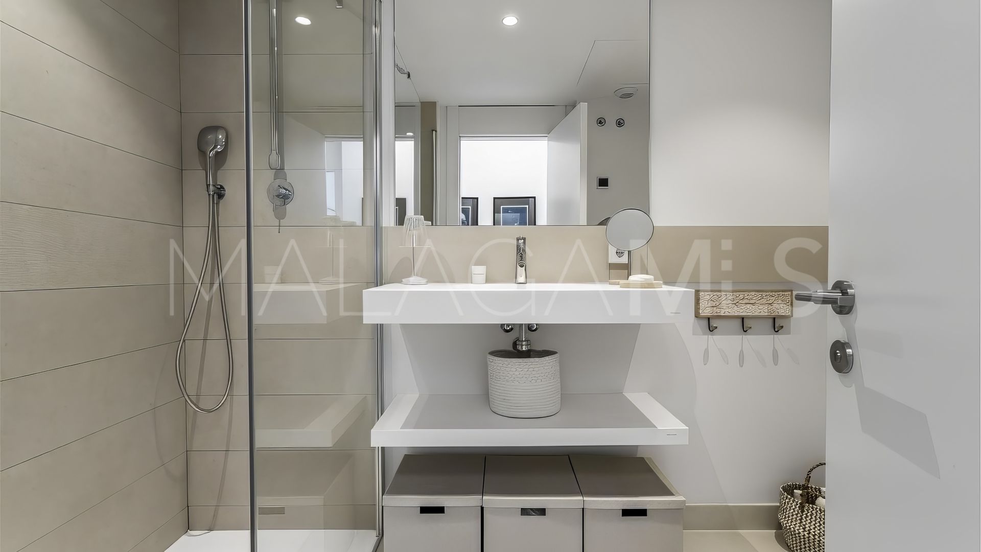 Buy apartment in El Higueron