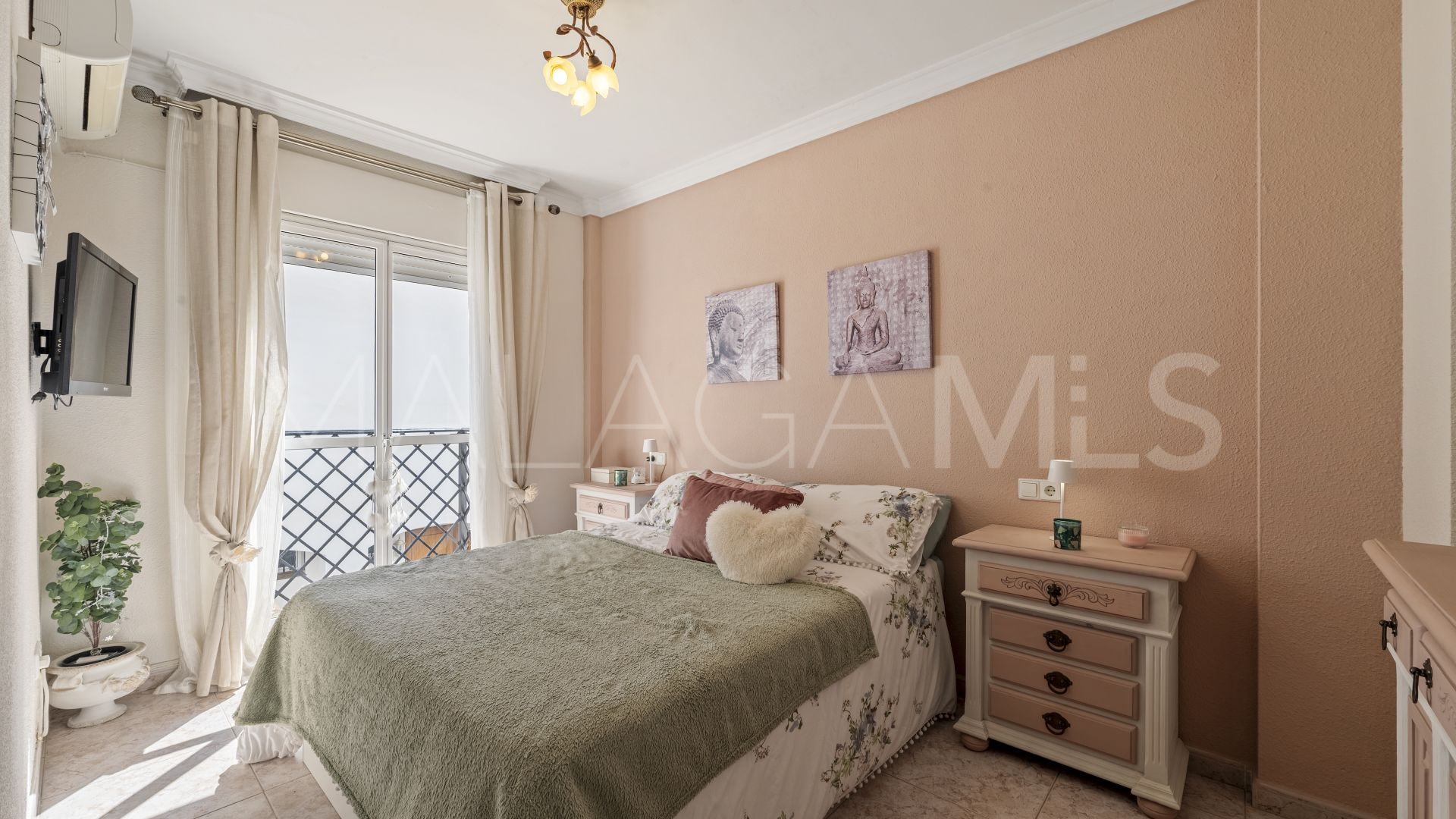 Buy 3 bedrooms town house in Las Lagunas