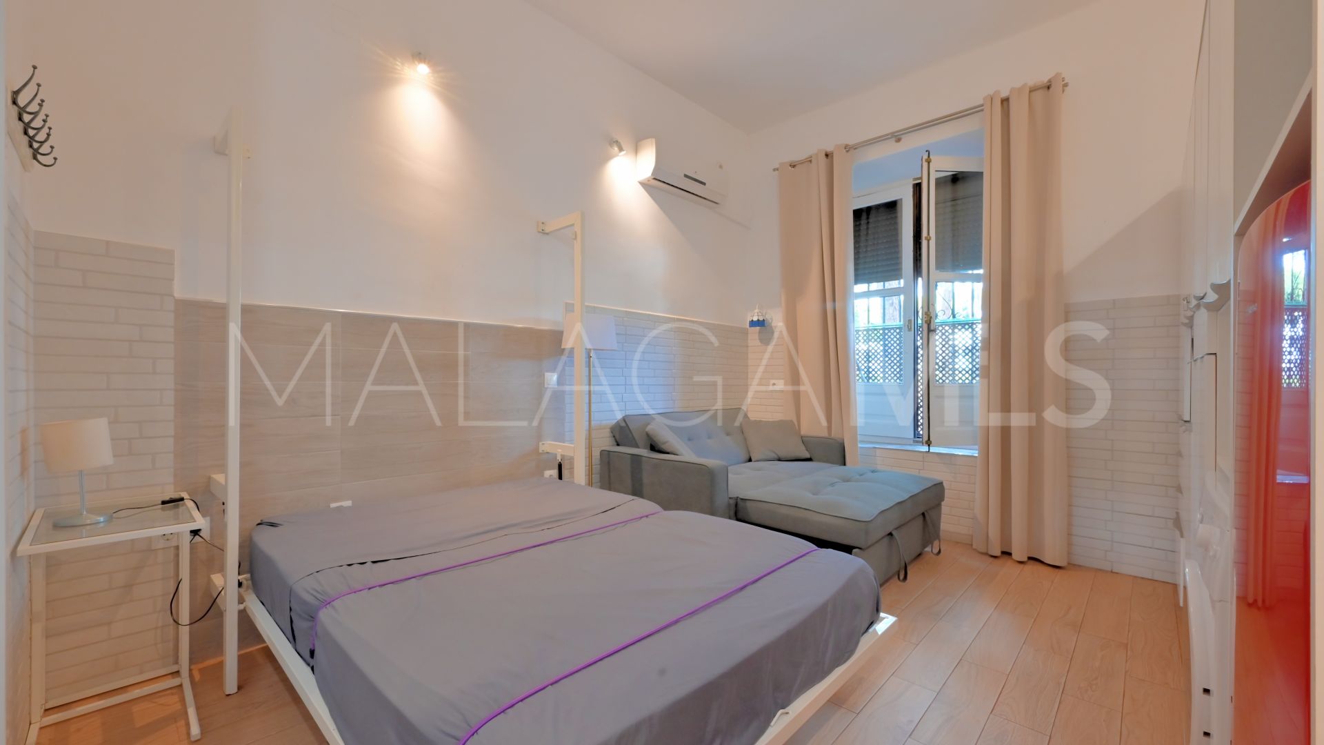 Calahonda, estudio a la venta