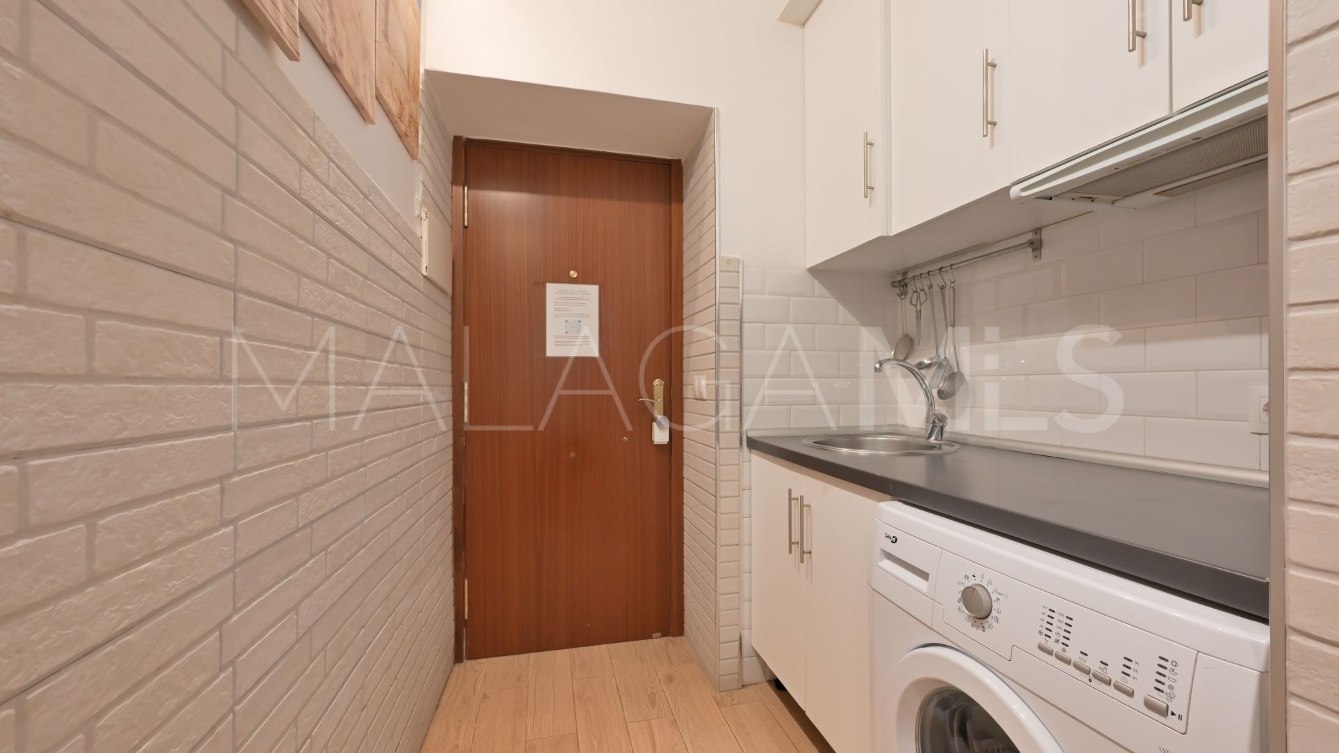 Calahonda, estudio a la venta