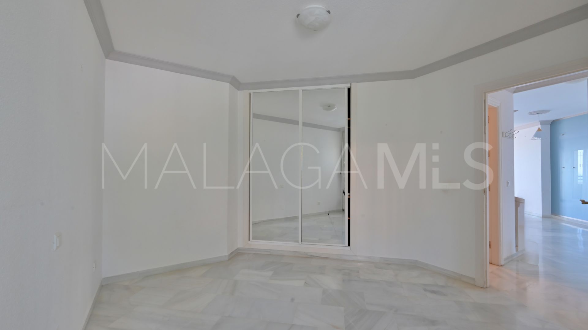 Apartamento for sale de 2 bedrooms in Calahonda