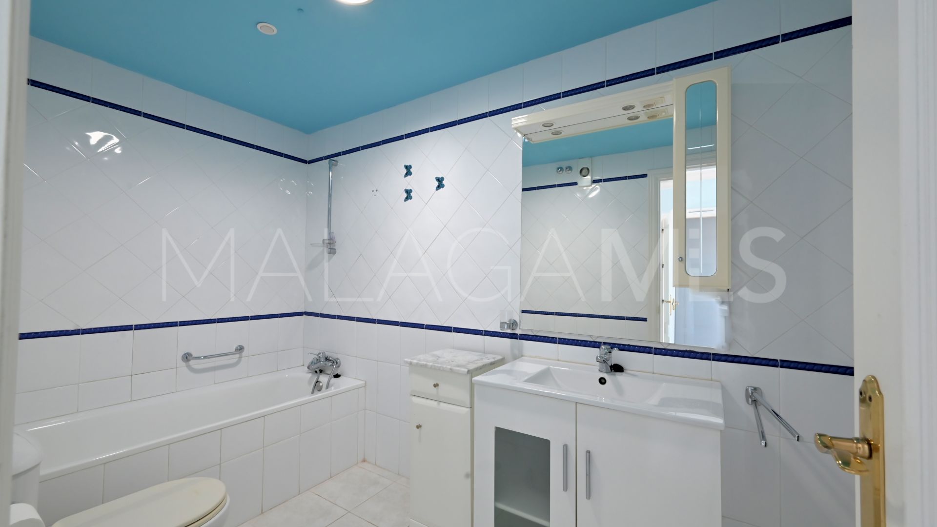 Apartamento for sale de 2 bedrooms in Calahonda